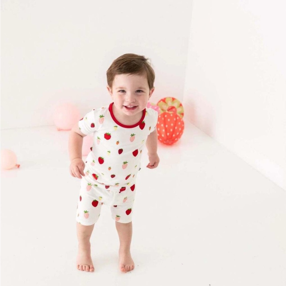 Kyte BABY White and Red Strawberry Pajama Set